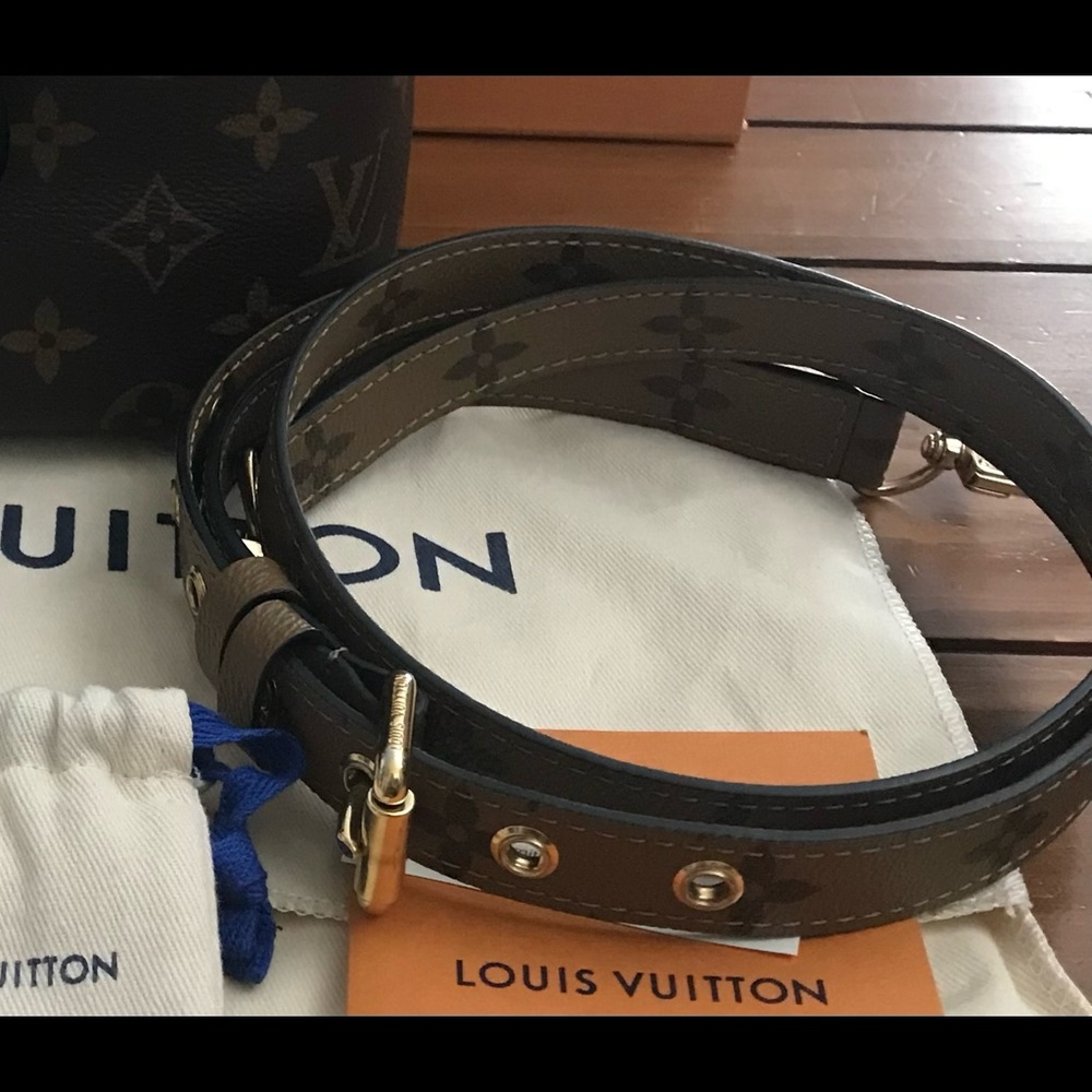 Louis Vuitton Pochette Métis Crossbody Strap EUC